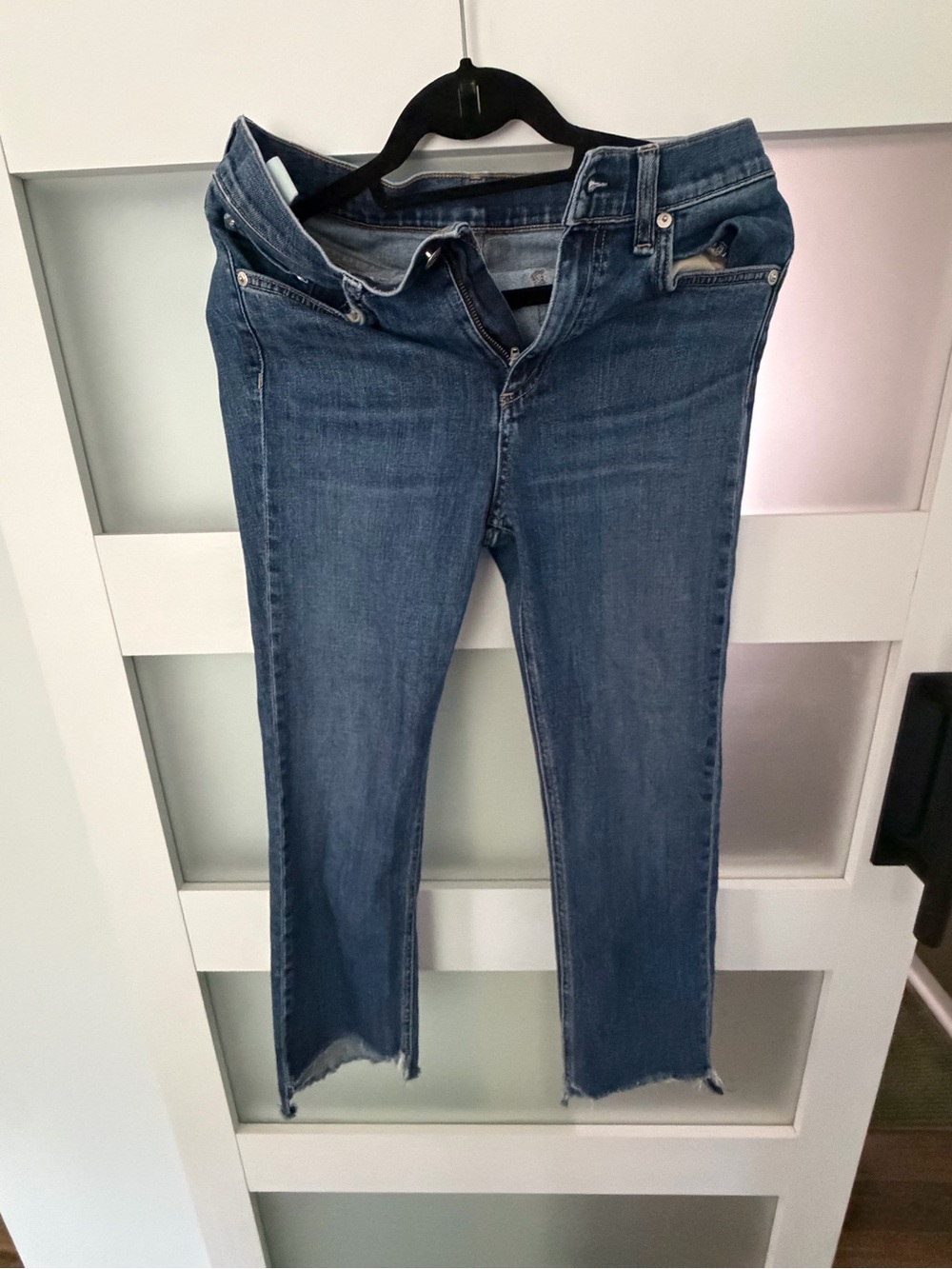 rag & bone Raw-Hem Cropped Straight Jeans in Mid Blue